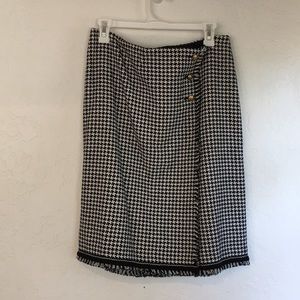 ⚜️ Talbots- Black and White Skirt - 10 - NWT